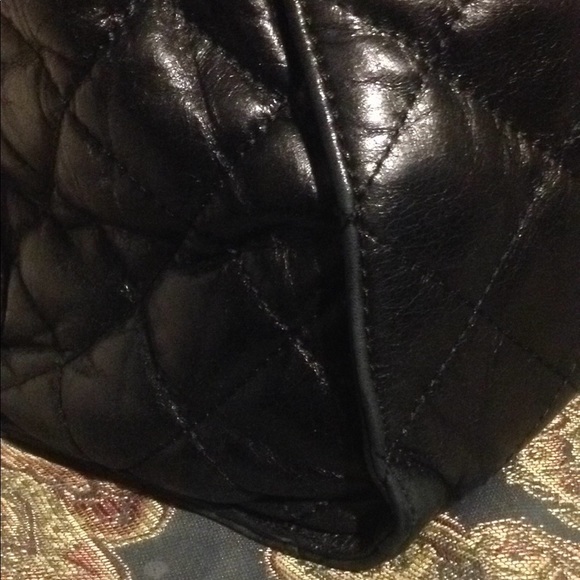 MK SUSSANAH BLACK QUILTED TOTE - Picture 3 of 8